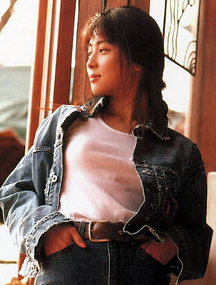 ZARD promoting HOLD ME
