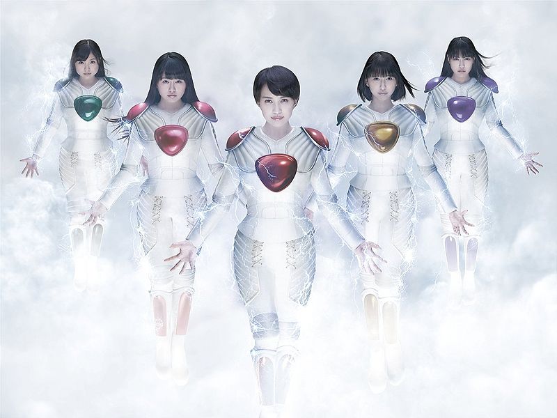 800px-Momoiro_Clover_Z_-_Z_no_Chikai_pro
