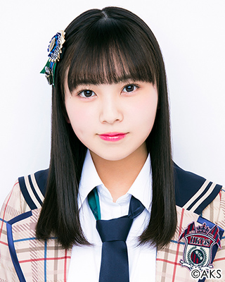 File:HKT48 Yamauchi Yuna 2018.jpg