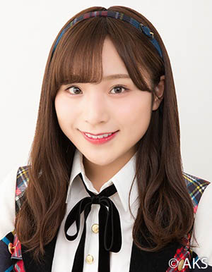 File:AKB48 Hidaritomo Ayaka 2018.jpg