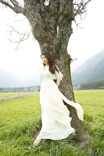 File:Chihara Minori - Arigatou, Daisuki promo.jpg