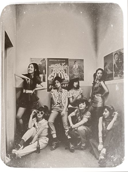 File:John Travolta Wannabe Promo.jpg