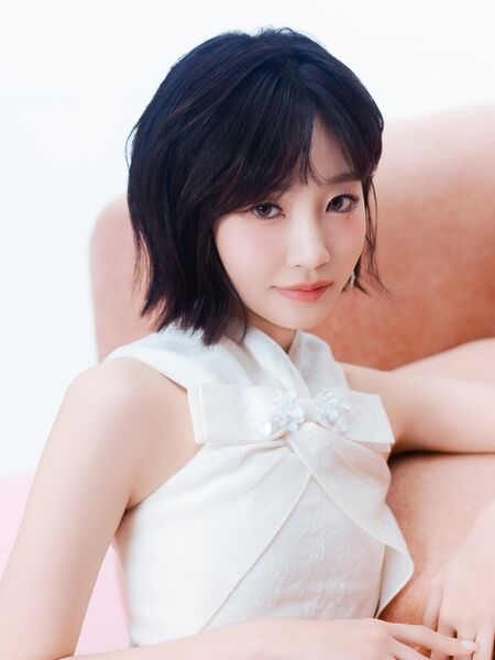 File:Shizuku - MUSE promo.jpg