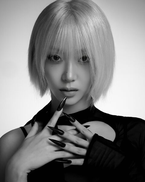 File:Sumin - S promo2.jpg