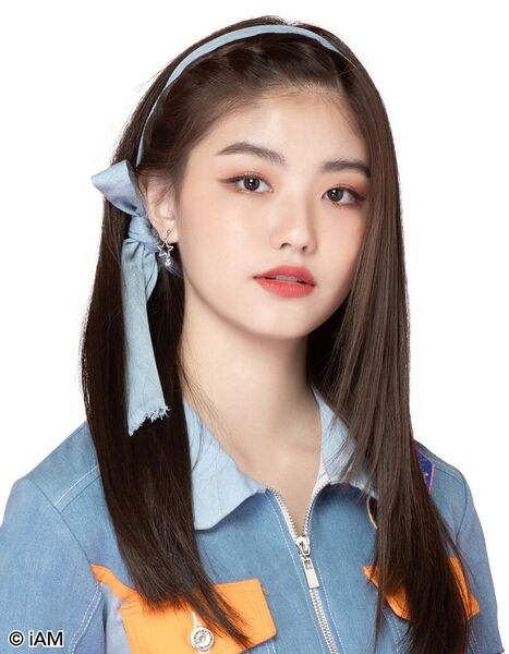 File:BNK48 View 2019-2.jpg