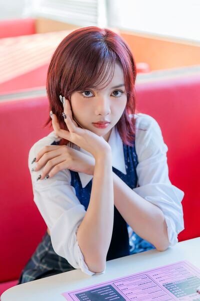 File:Dinda - Don't Touch promo.jpg