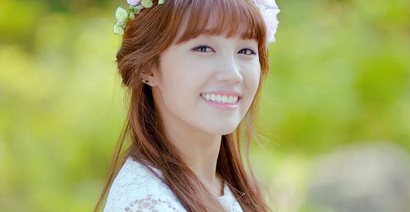 File:EunJiSnowPink.jpg