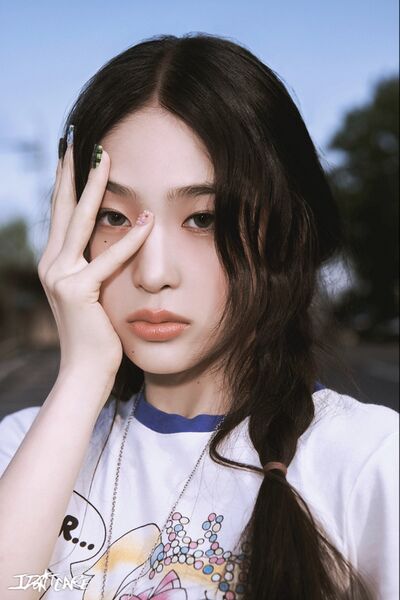 File:Beni - I DONT CARE promo.jpg