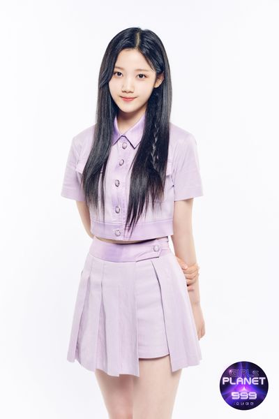 File:Lee Hyewon - Girls Planet 999 promo.jpg
