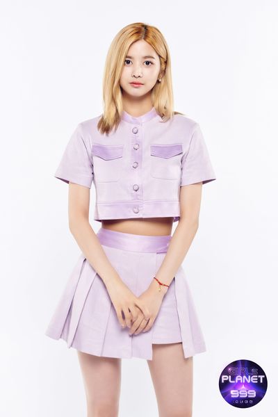 File:Wen Zhe - Girls Planet 999 promo.jpg