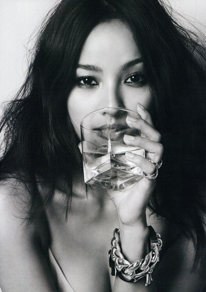 File:hyori2009.png