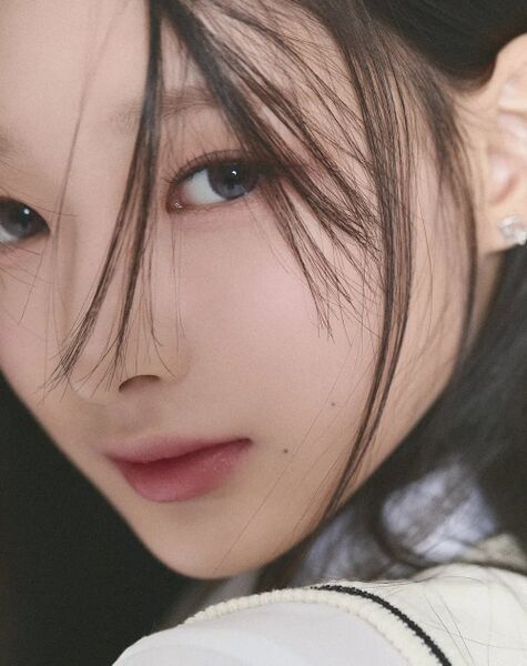File:Hyerin 2024.jpg