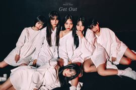 PinkFantasy - Gigoehan Iyagi Get Out promo.jpg