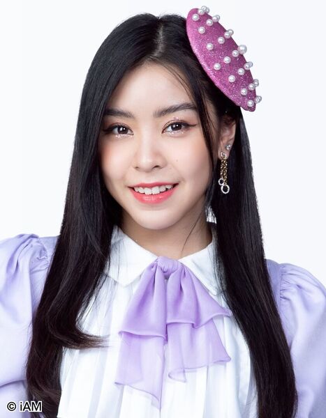 File:BNK48 Tarwaan 2020.jpg