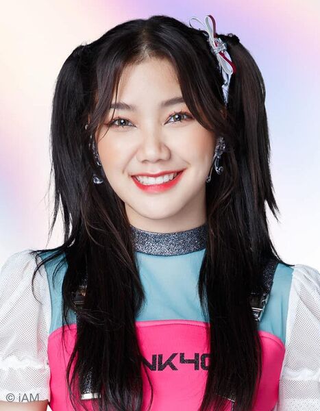 File:BNK48 Namsai 2021.jpg