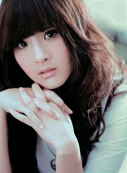 File:claireguothenextdawnpromo.jpg