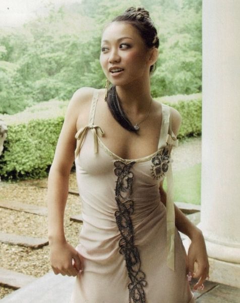 File:2005BEST ~first things~promo.jpeg