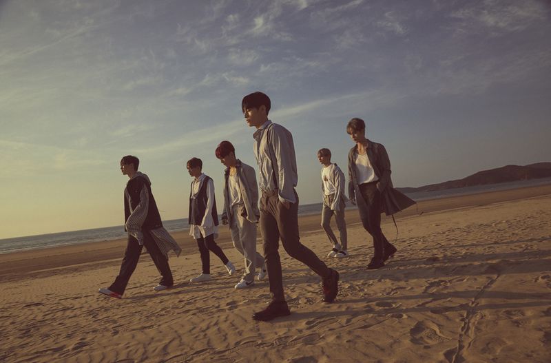 File:JBJ - NEW MOON promo.jpg