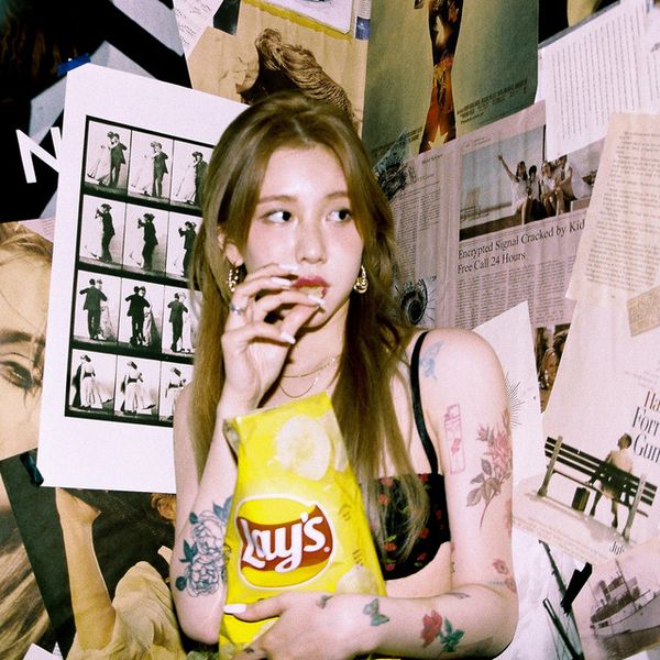 File:Baek Yerin - tellusboutyourself.jpg