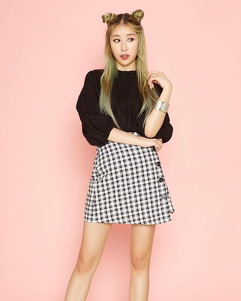 File:WEGIRLS Ellie.jpg