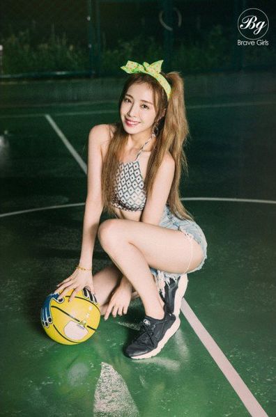 File:Yujin - Yoohoo promo.jpg