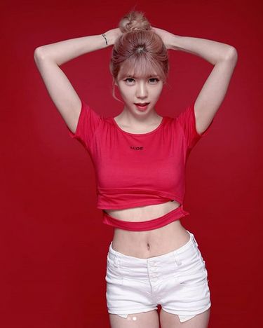 Hyunji (Heymiss) - generasia