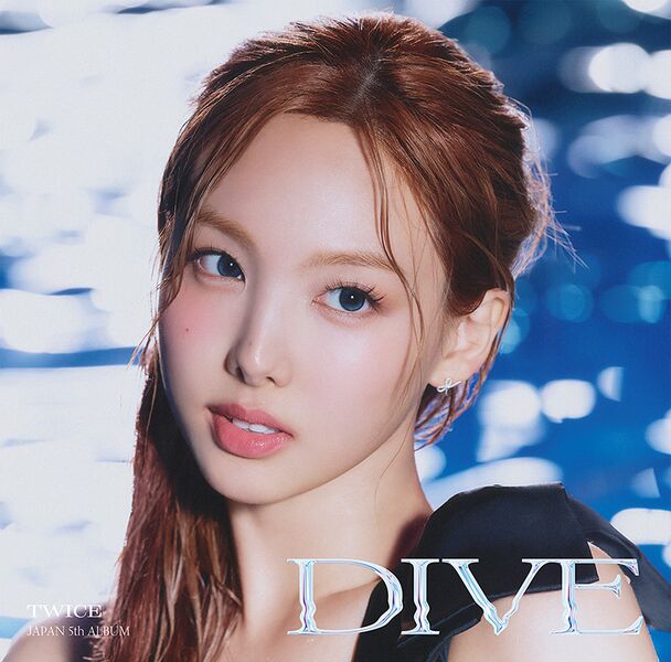 File:TWICE - DIVE (NAYEON).jpg