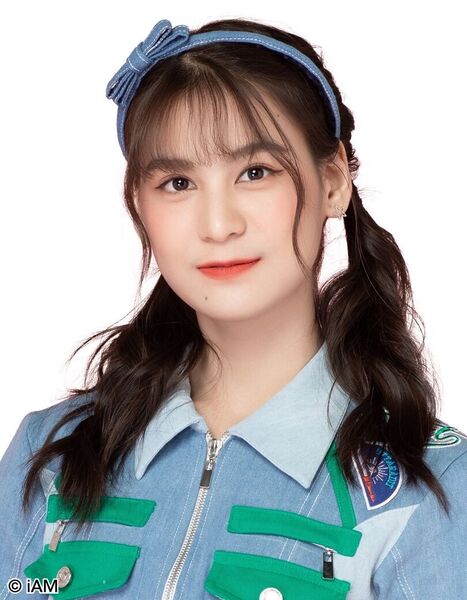 File:BNK48 Nine 2019-2.jpg