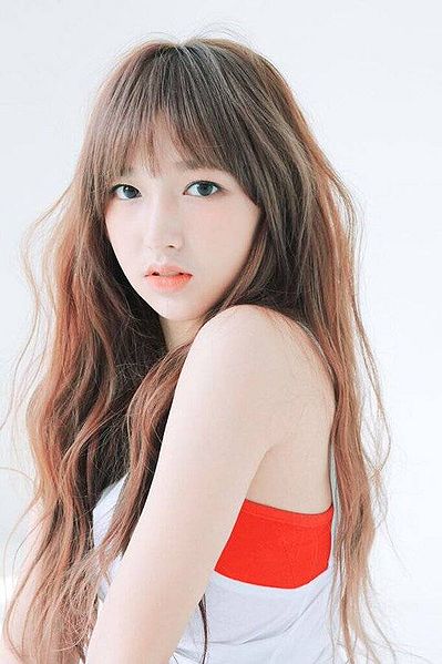 File:Cheng Xiao 2016 promo.jpg