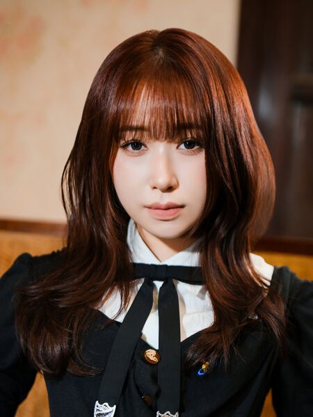 File:Momona - WHO I AM promo.jpg