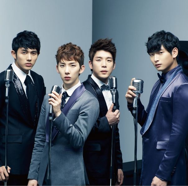 File:2AM - Voice (Promotional).jpg