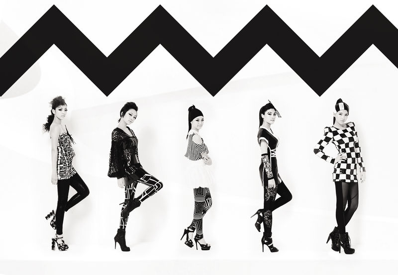 File:Jumping promo.jpg