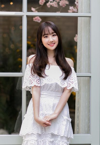 File:Gowoon 2019.jpg