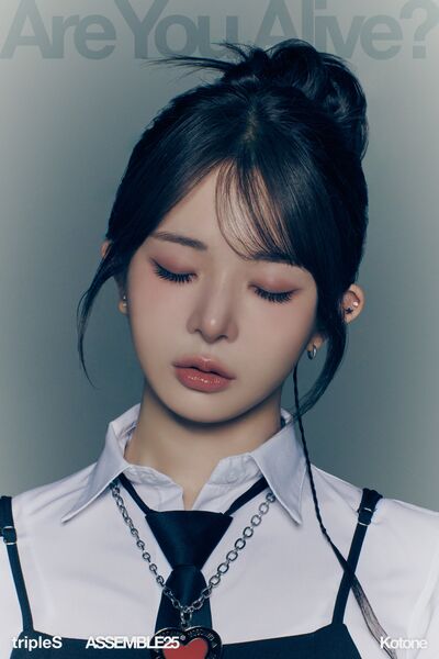 File:Kotone - ASSEMBLE25 promo.jpg