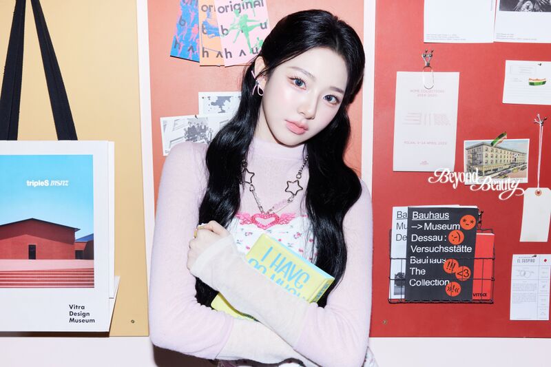 File:Xinyu - Beyond Beauty promo.jpg