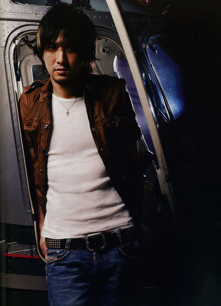 File:Fly AwaySQUALLPROMO.jpg