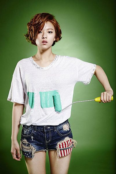File:Jung Yeon - SIXTEEN promo.jpg