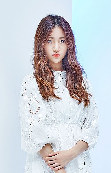File:MOMOLAND Jane.jpg