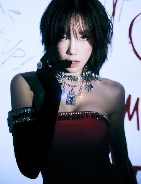File:Taeyeon - Stamp On It promo.jpg