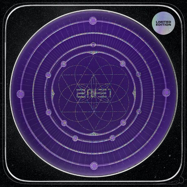 File:2NE1 - 2NE1 15th ANNIVERSARY BEST LP.jpg