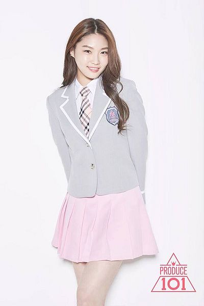 File:Kim Chung Ha.jpg