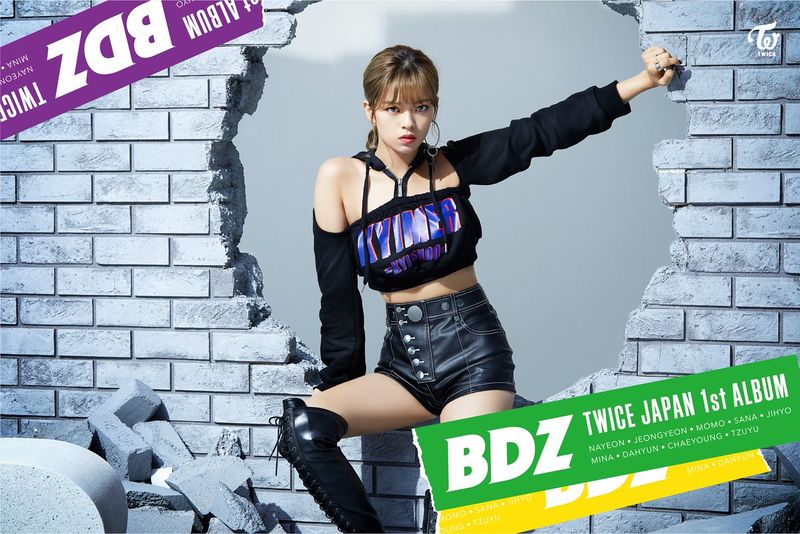 File:Jeongyeon - BDZ promo.jpg
