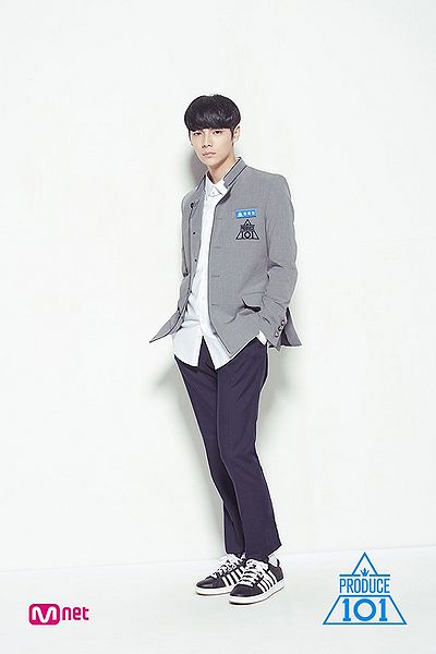 File:Yoo Yong Bin.jpg