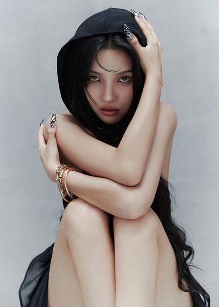 File:Soyeon - 2 promo5.jpg
