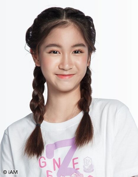 File:BNK48 Paeyah 2020.jpg