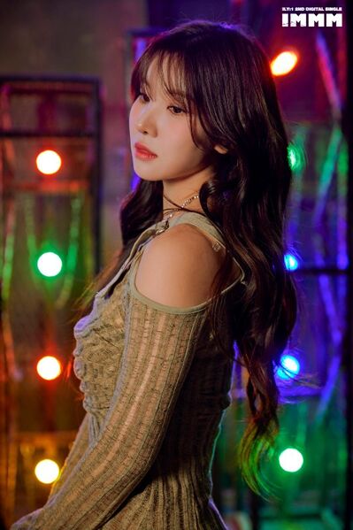 File:Nayu - IMMM promo.jpg