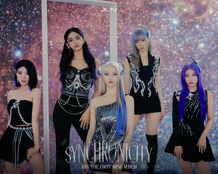 File:XIN - SYNCHRONICITY promo.jpg