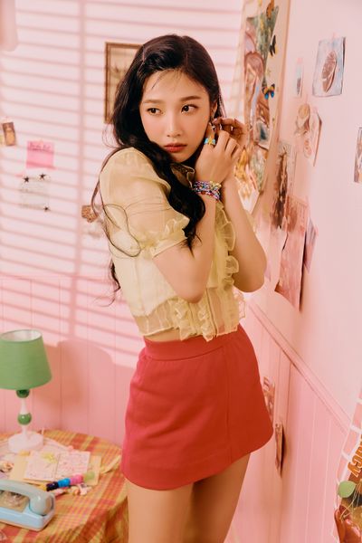 File:Joy - Queendom promo.jpg