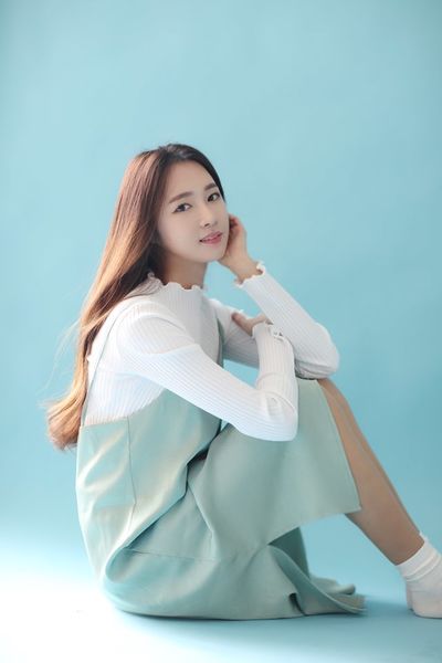 File:WEGIRLS Eyou.jpg