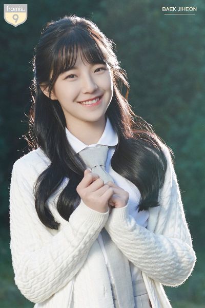 File:fromis Jiheon.jpg